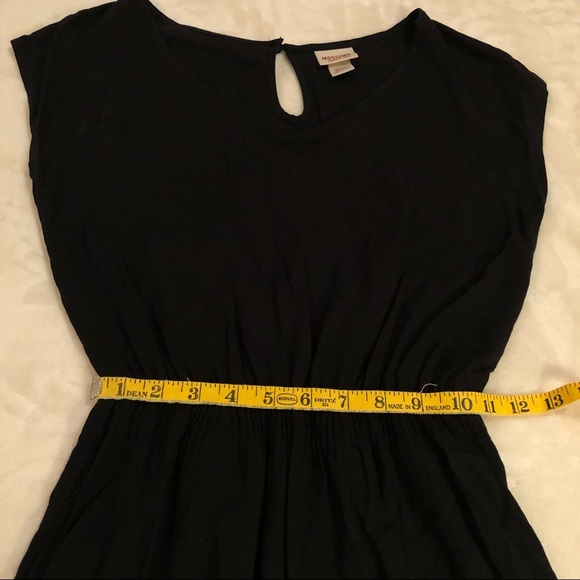 Mossimo dress - Picture 3 of 7